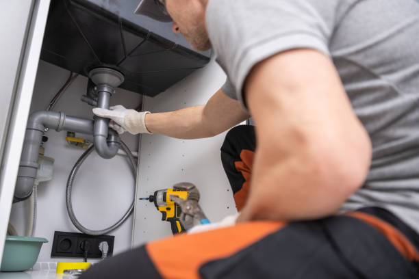 Best Water Leak Repair  in St Georges, DE